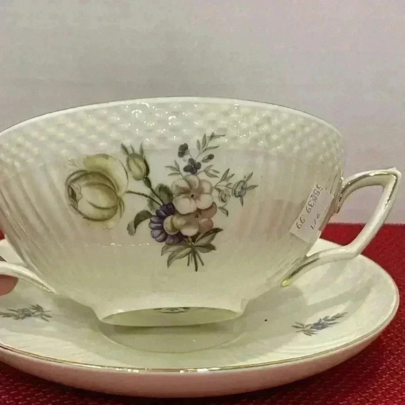 Royal Copenhagen, Denmark, flat cream soup bowl and saucer set. Frijsenborg VTG. - Picture 6 of 8